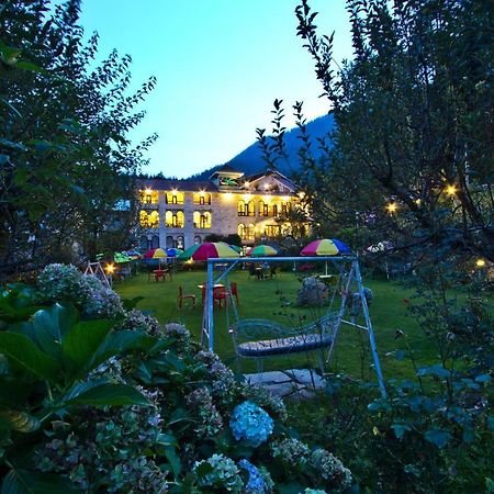 The Orchard Greens Маналі Екстер'єр фото